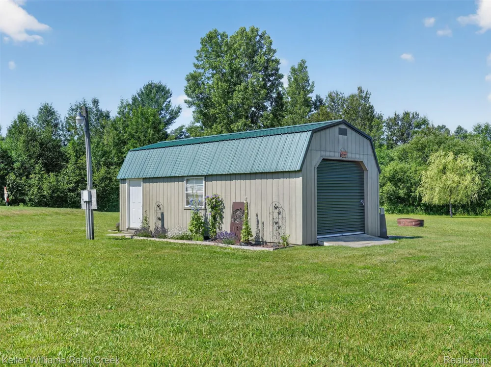 4107 Pine Street Clement Township, MI 48624