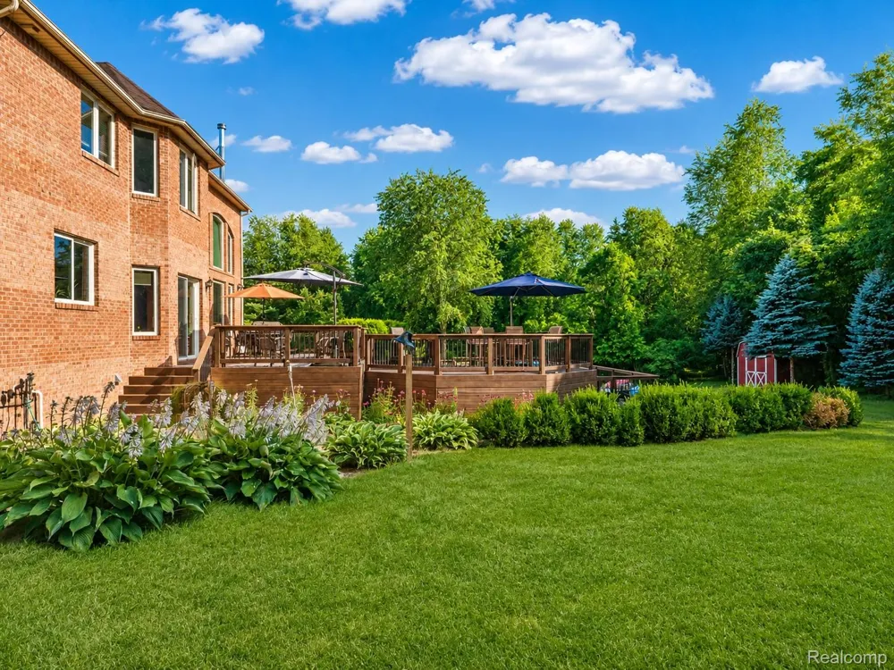13445 Millie Court Holly Township, MI 48442