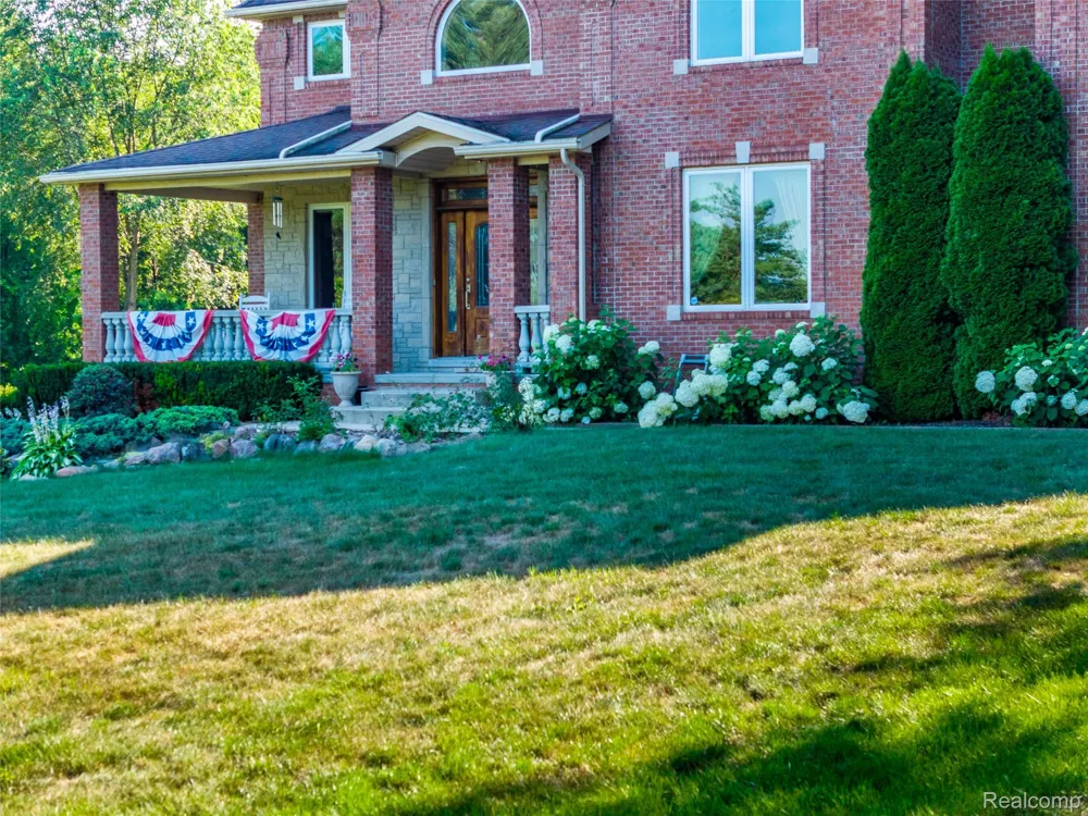 13445 Millie Court Holly Township, MI 48442