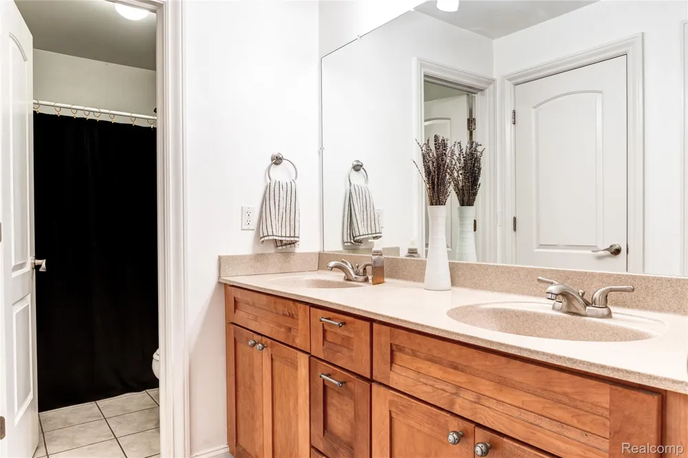 13445 Millie Court Holly Township, MI 48442
