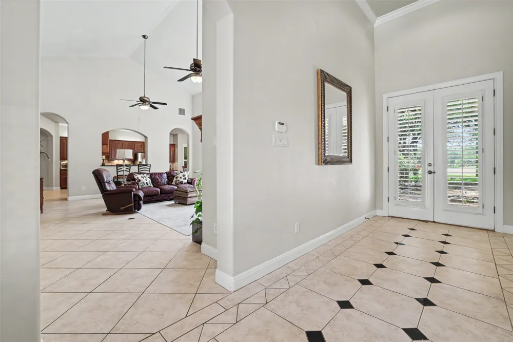 33 Meadows End Georgetown, TX 78628