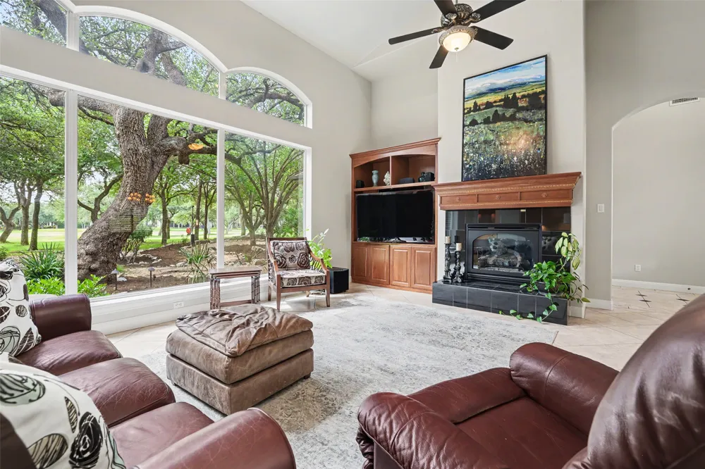 33 Meadows End Georgetown, TX 78628