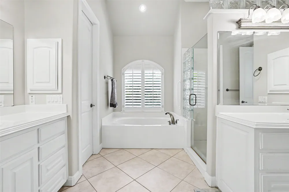33 Meadows End Georgetown, TX 78628
