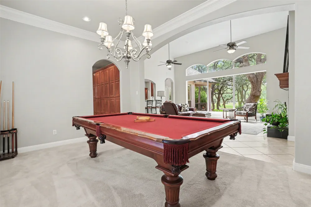 33 Meadows End Georgetown, TX 78628
