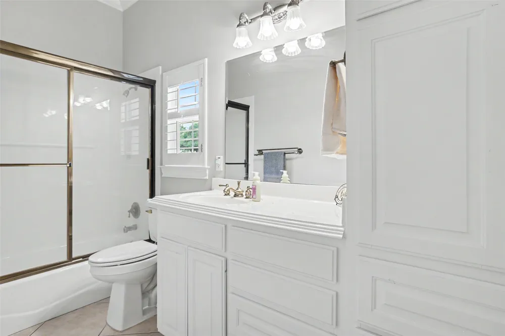 33 Meadows End Georgetown, TX 78628