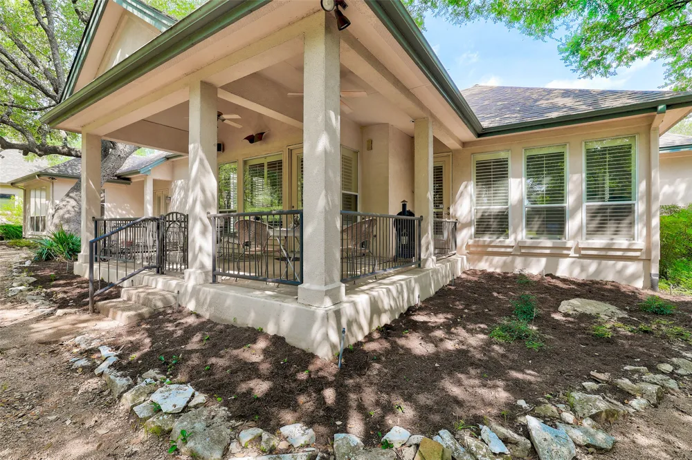 33 Meadows End Georgetown, TX 78628