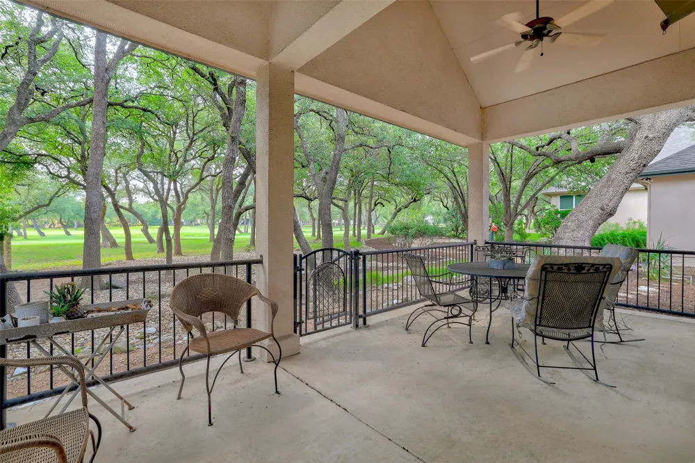 33 Meadows End Georgetown, TX 78628