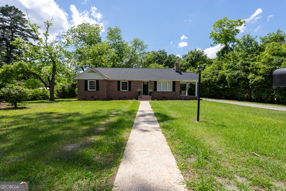 375 Palmer ST SW Pelham, GA 31779