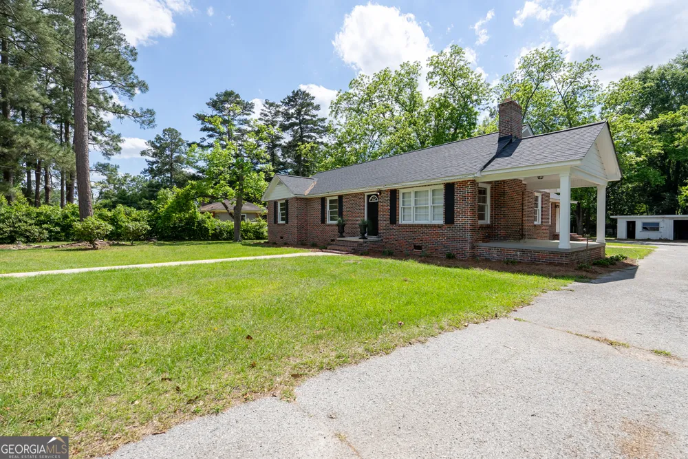 375 Palmer ST SW Pelham, GA 31779
