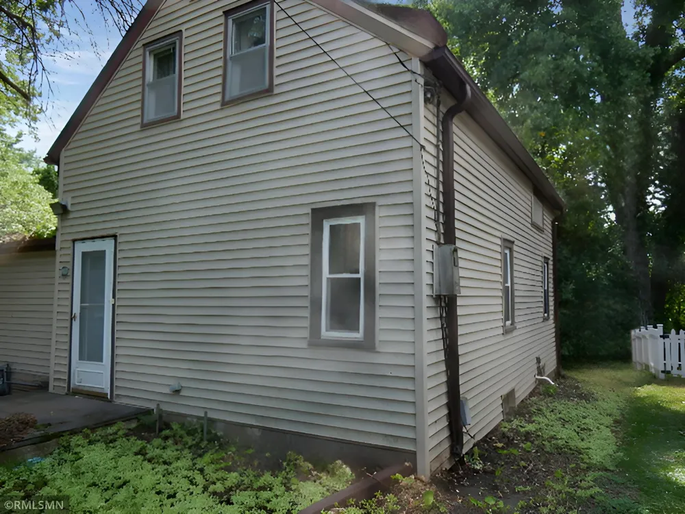 1401 12th Avenue Newport, MN 55055