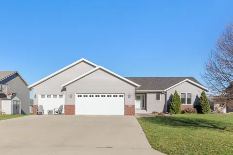 2458 Timberwood Lane NE