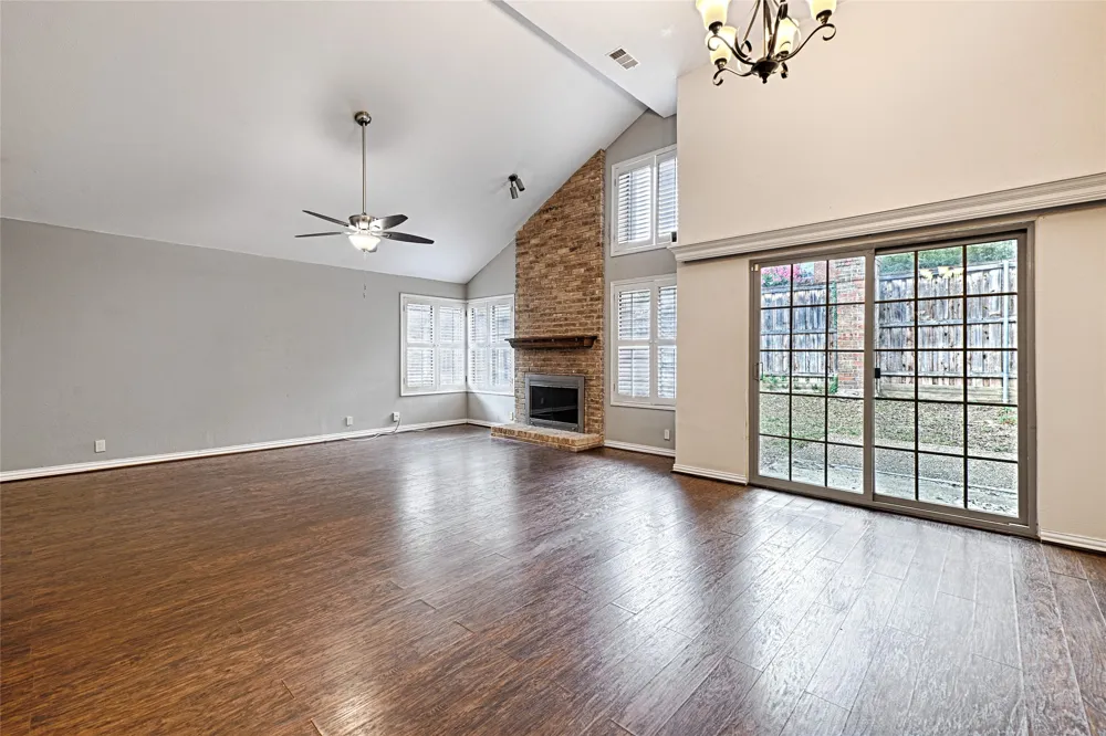 14900 Le Grande Drive Addison, TX 75001