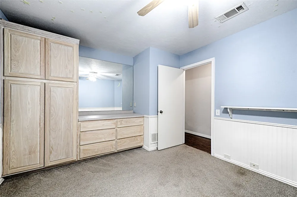 14900 Le Grande Drive Addison, TX 75001
