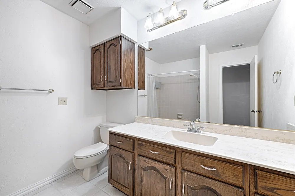 14900 Le Grande Drive Addison, TX 75001