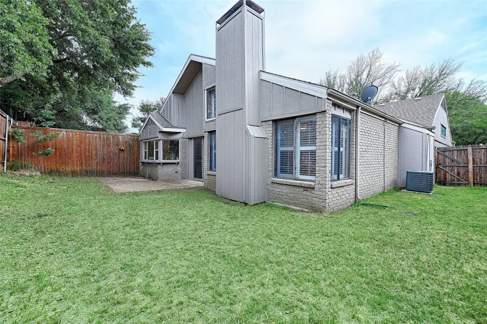 14900 Le Grande Drive Addison, TX 75001