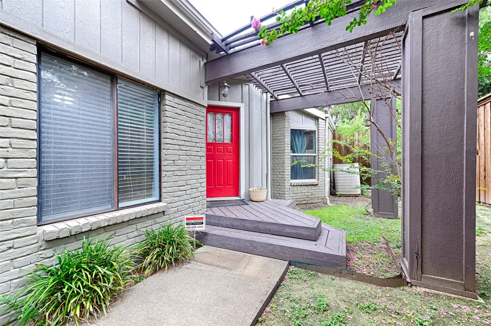 14900 Le Grande Drive Addison, TX 75001
