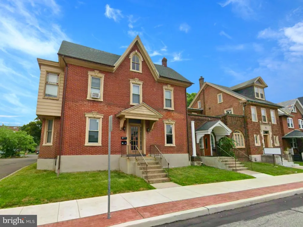30 E MAIN STREET Lansdale, PA 19446