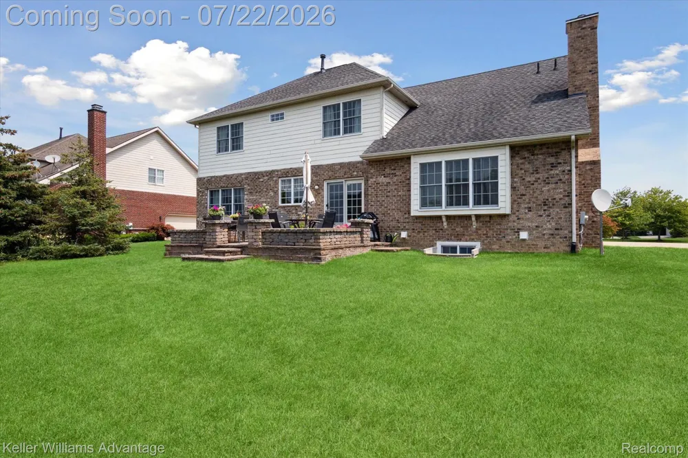 24323 BELLINGHAM DRIVE Novi City, MI 48374