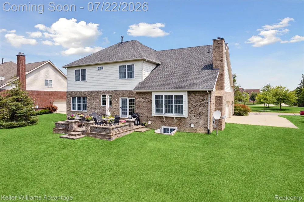 24323 BELLINGHAM DRIVE Novi City, MI 48374