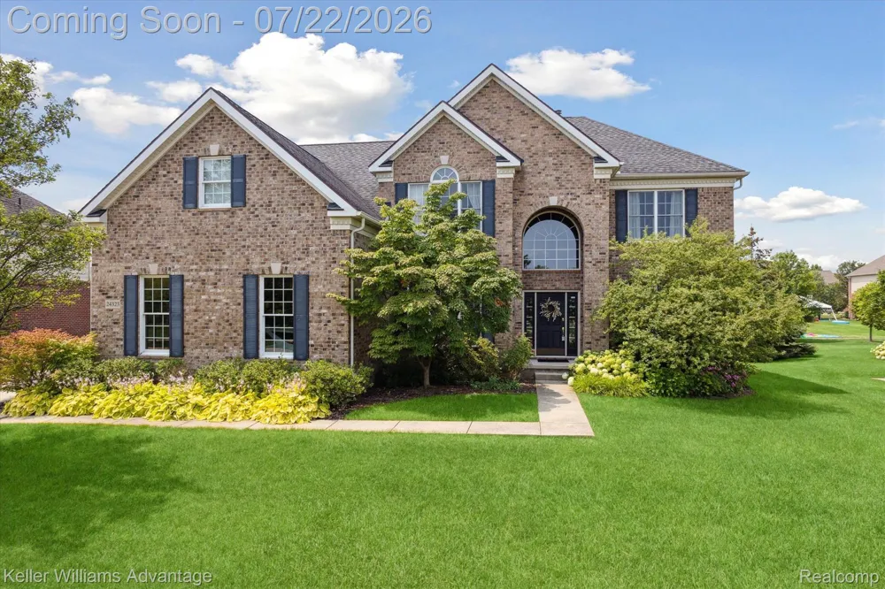 24323 BELLINGHAM DRIVE Novi City, MI 48374