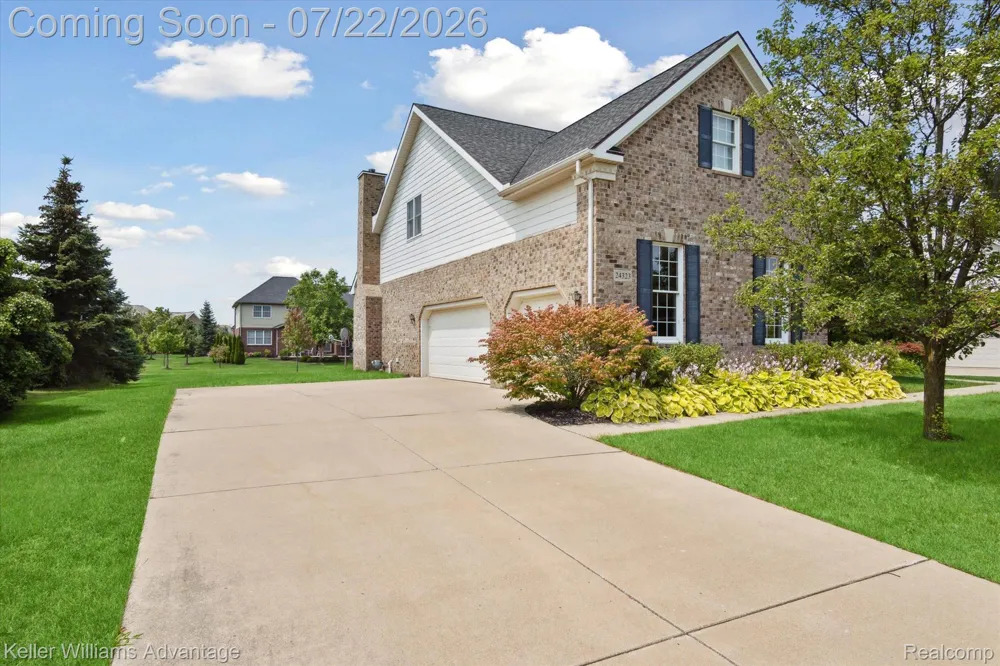 24323 BELLINGHAM DRIVE Novi City, MI 48374