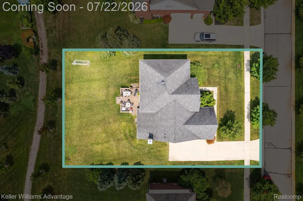 24323 BELLINGHAM DRIVE Novi City, MI 48374
