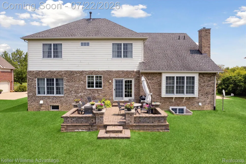 24323 BELLINGHAM DRIVE Novi City, MI 48374