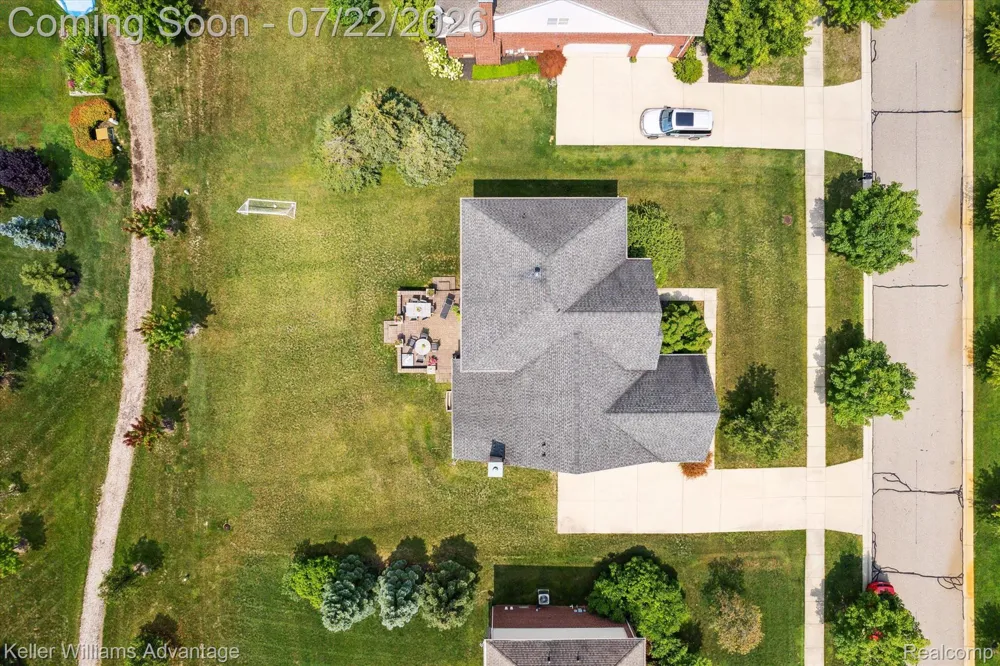 24323 BELLINGHAM DRIVE Novi City, MI 48374