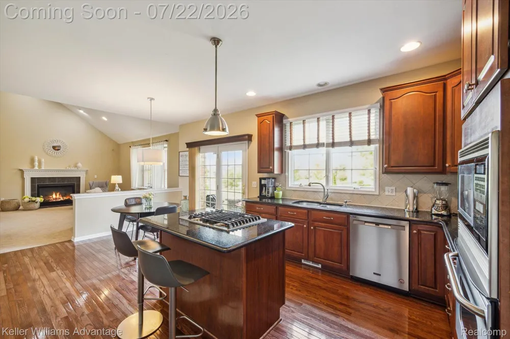 24323 BELLINGHAM DRIVE Novi City, MI 48374