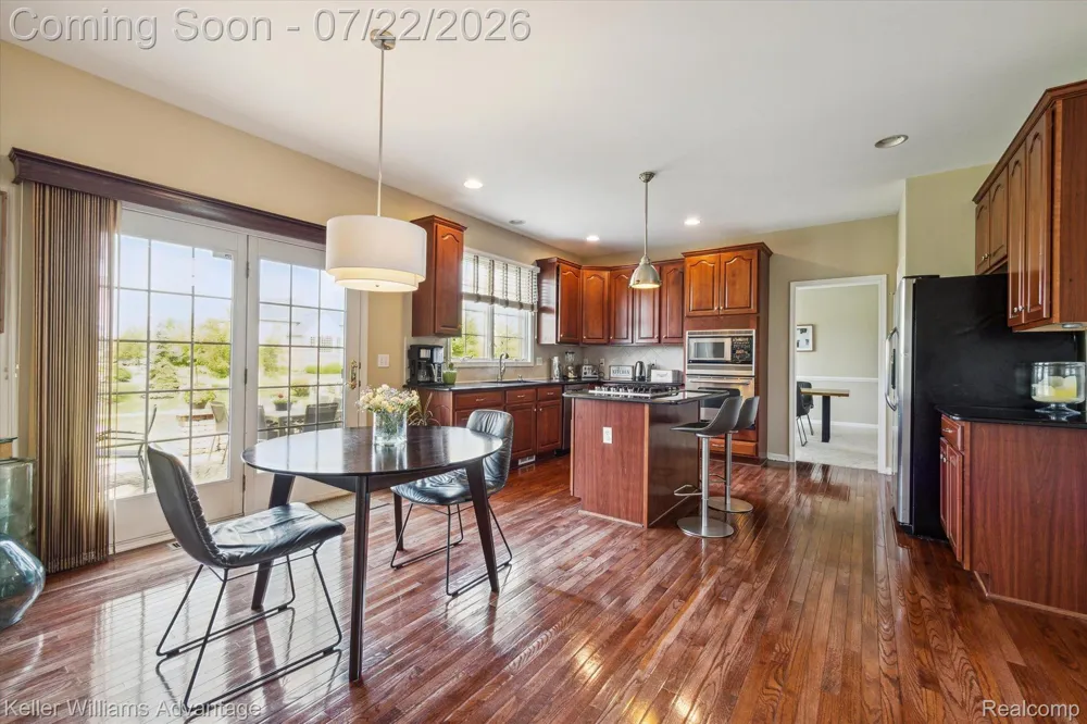 24323 BELLINGHAM DRIVE Novi City, MI 48374