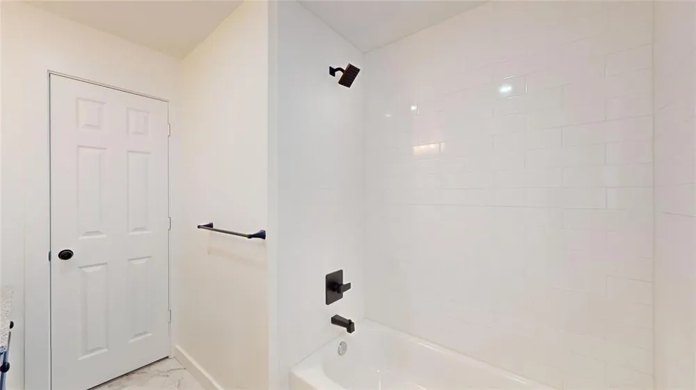 304 Graceland Street Houston, TX 77009