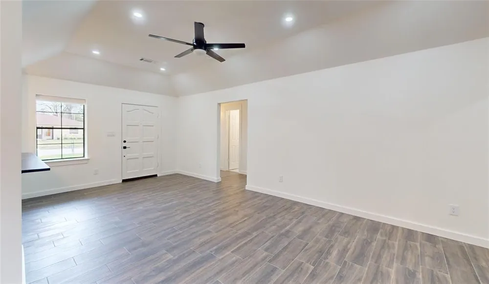 304 Graceland Street Houston, TX 77009