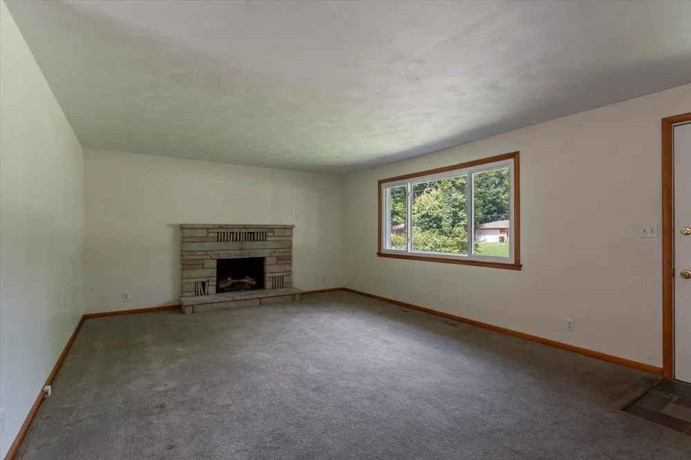 8696 Maplewood Drive Berrien Springs, MI 49103