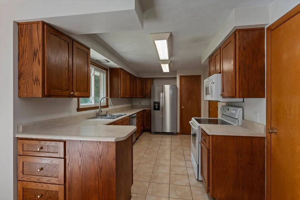 8696 Maplewood Drive Berrien Springs, MI 49103