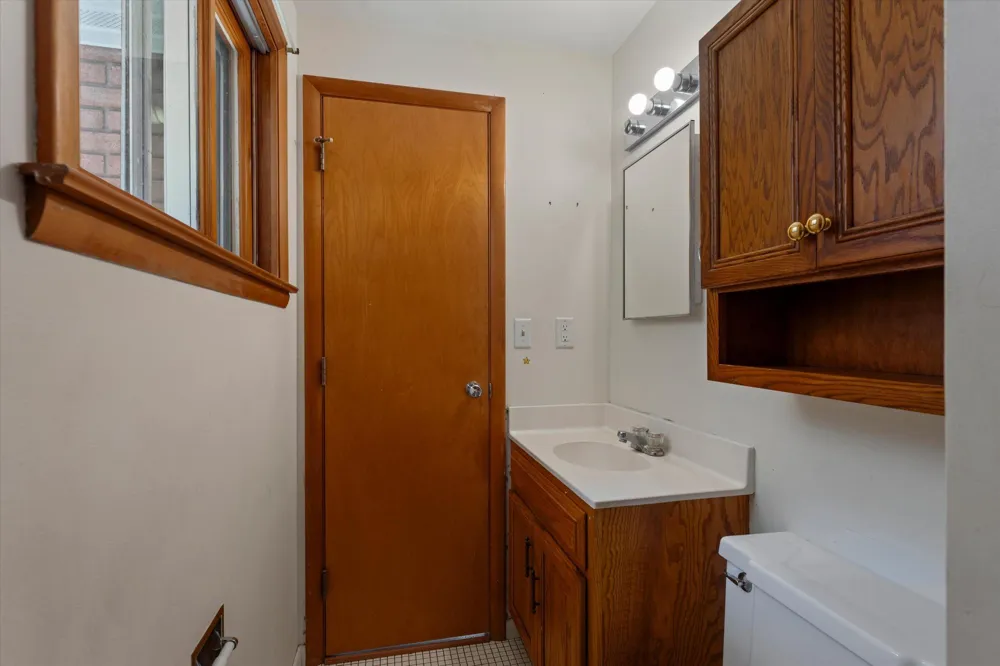 8696 Maplewood Drive Berrien Springs, MI 49103