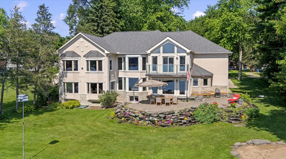 9233 Tan Bay Street Commerce Charter Township, MI 48382