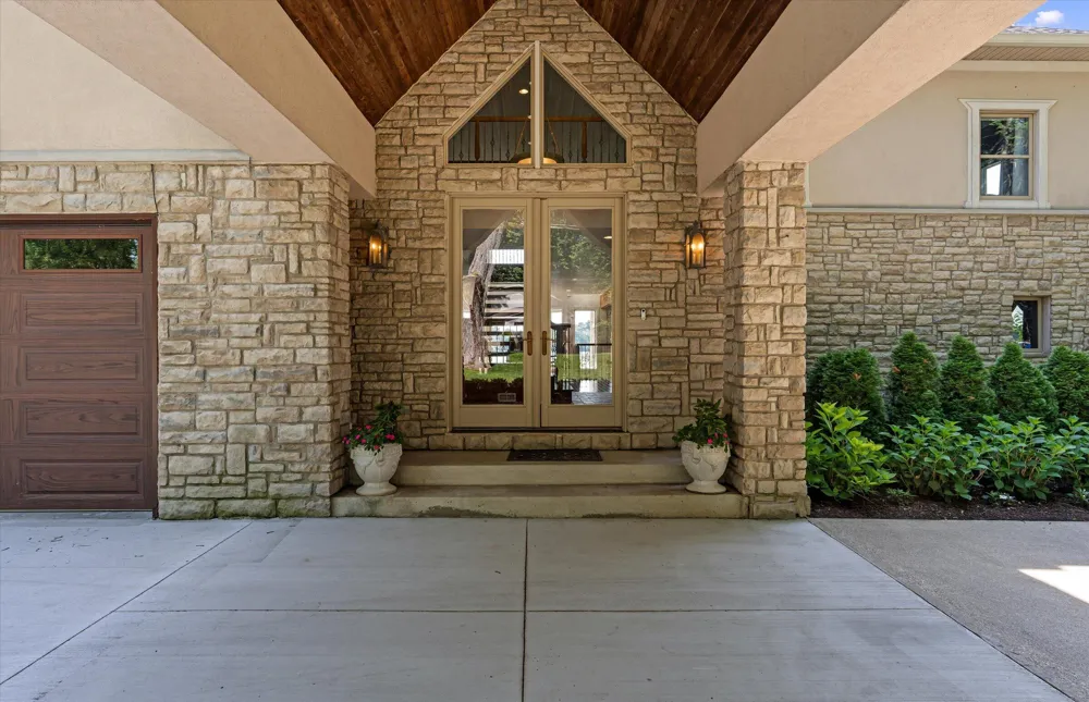 9233 Tan Bay Street Commerce Charter Township, MI 48382