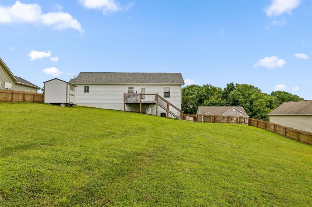 9739 Falcon Crest Drive Ooltewah, TN 37363
