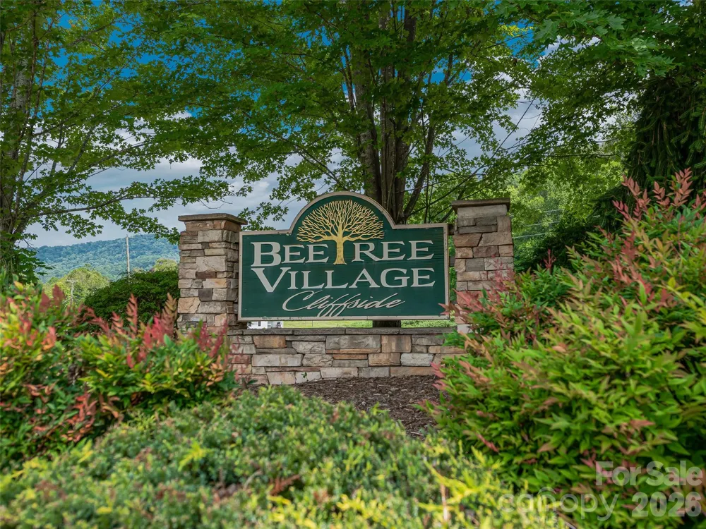 23 Village Overlook Loop Swannanoa, NC 28778