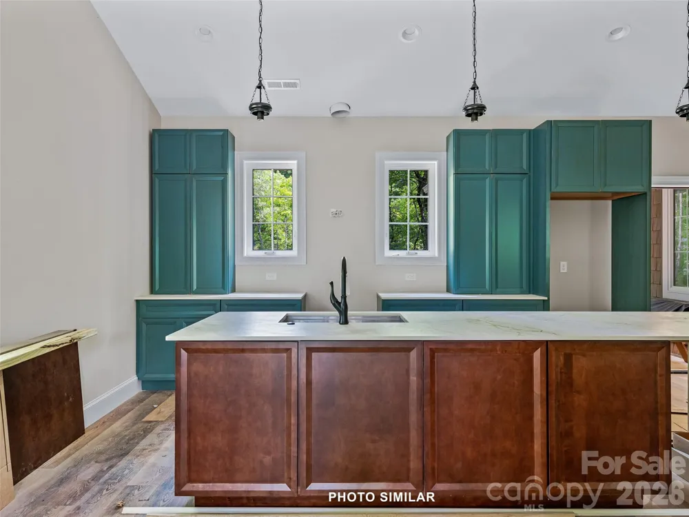 23 Village Overlook Loop Swannanoa, NC 28778