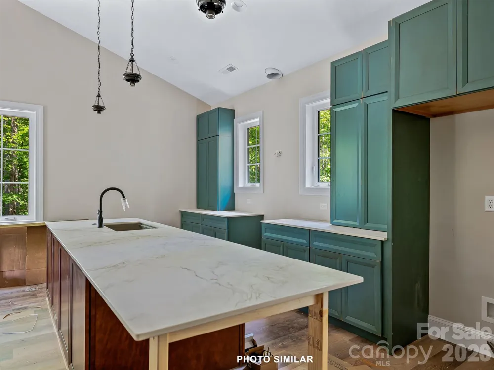23 Village Overlook Loop Swannanoa, NC 28778