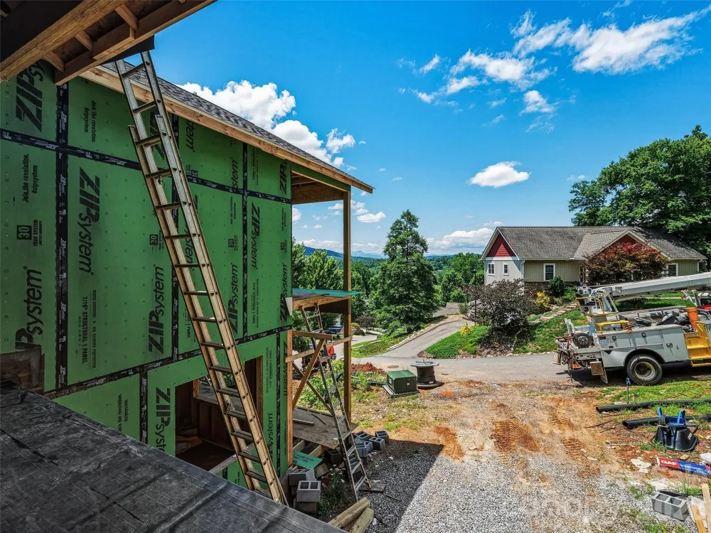 23 Village Overlook Loop Swannanoa, NC 28778