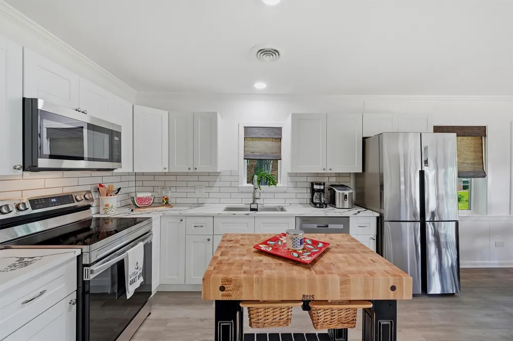 1118 Kiowa Drive W Lake Kiowa, TX 76240