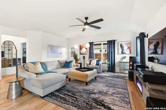 304 SONTERRA DR San Marcos, TX 78666