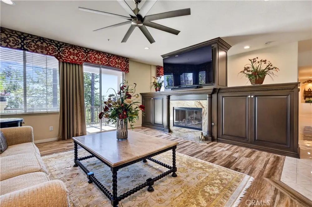 2560 Galicia La Verne, CA 91750