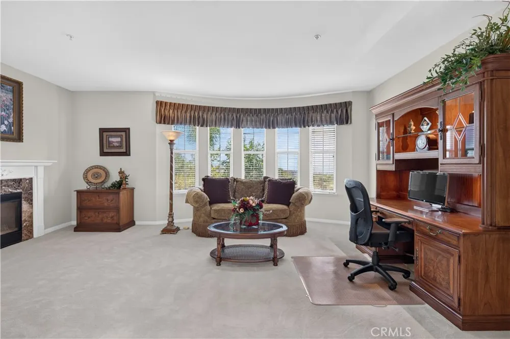 2560 Galicia La Verne, CA 91750