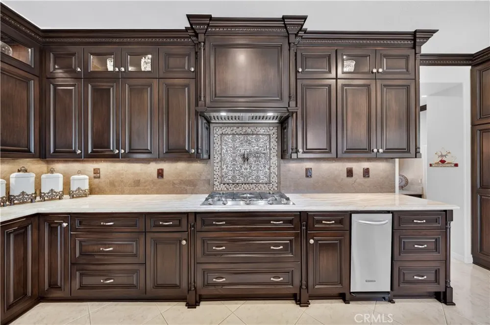 2560 Galicia La Verne, CA 91750