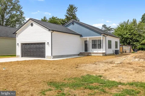 5 SUNRISE AVE