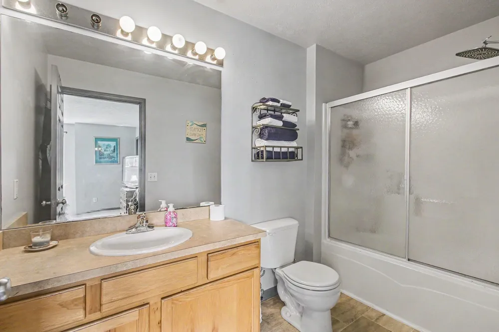 3690 Oxford Court Hudsonville, MI 49426