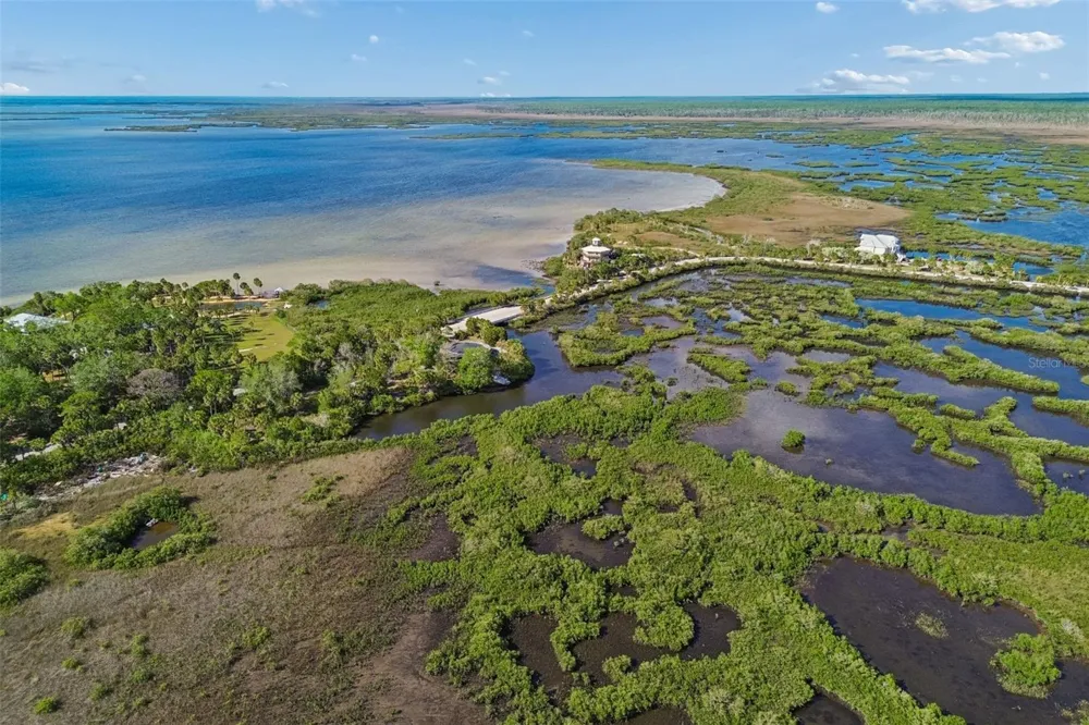 10501 PINE ISLAND DRIVE Weeki Wachee, FL 34607